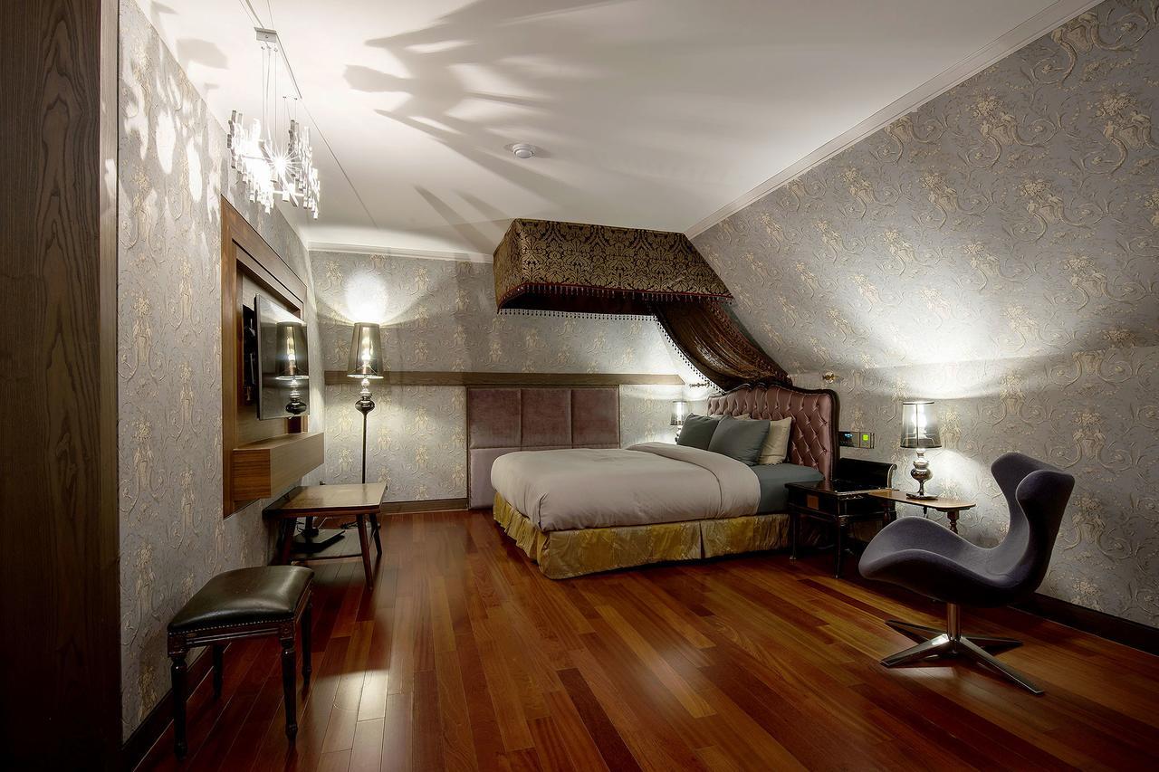 Nineth Hotel Seoul Bagian luar foto