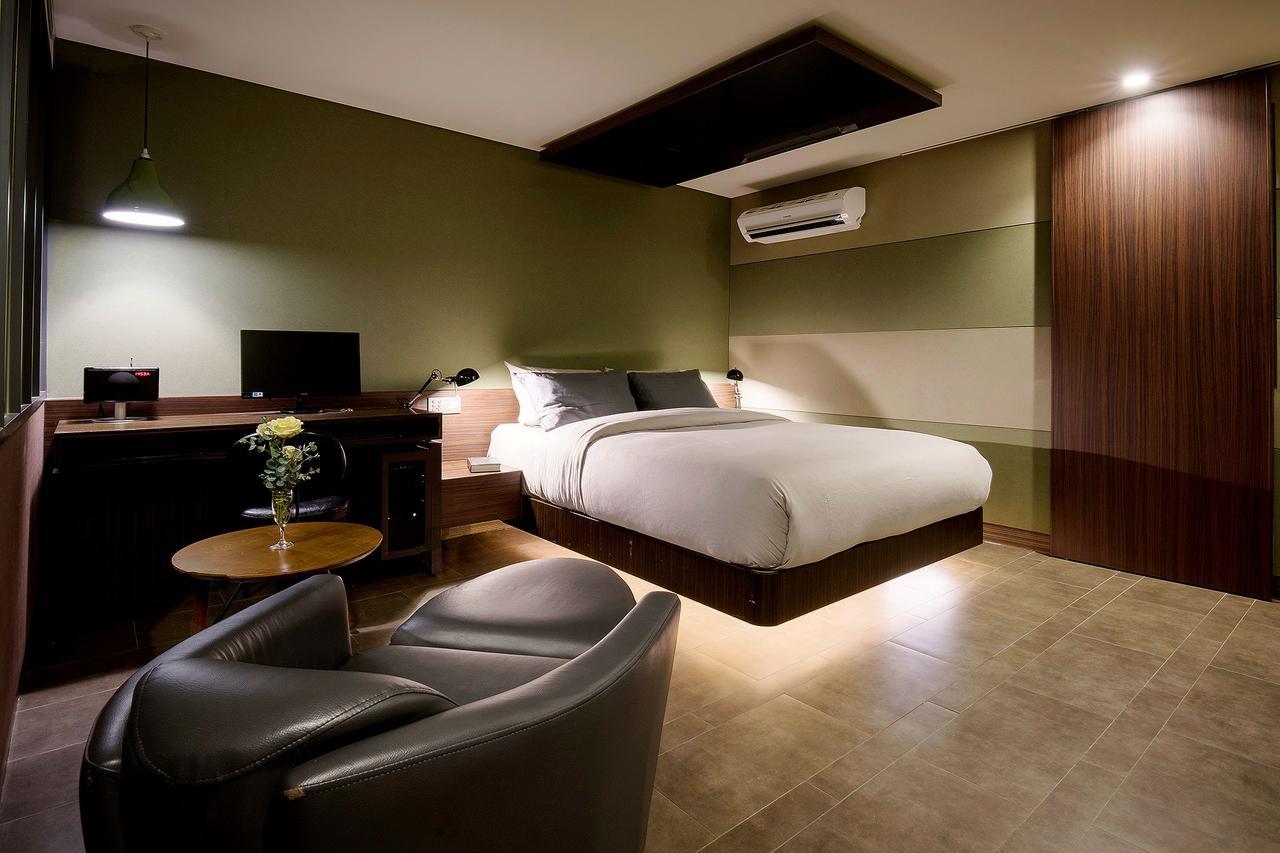 Nineth Hotel Seoul Bagian luar foto